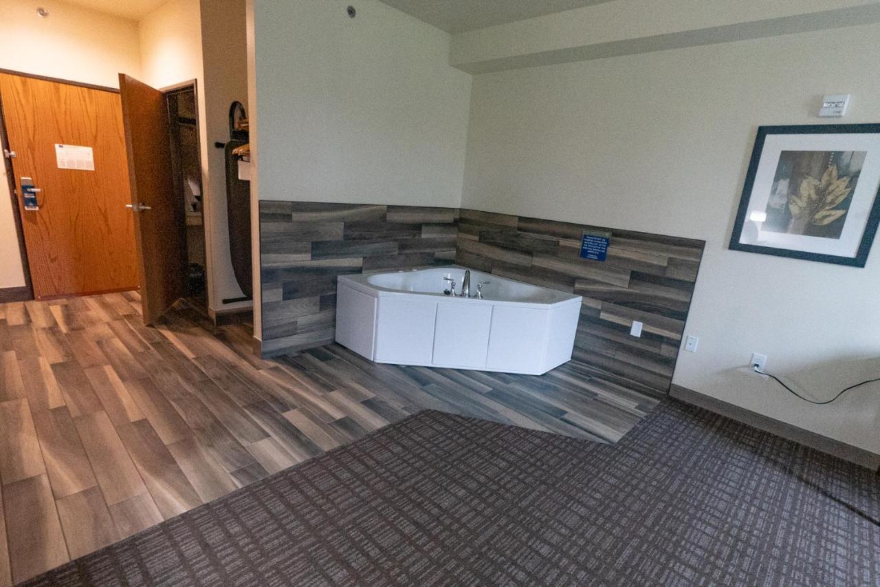 Cobblestone Hotel & Suites-Sheldon Kültér fotó